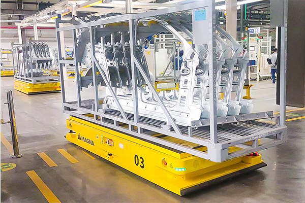 某汽车企业冲压车间-SLAM潜伏举升式AMR